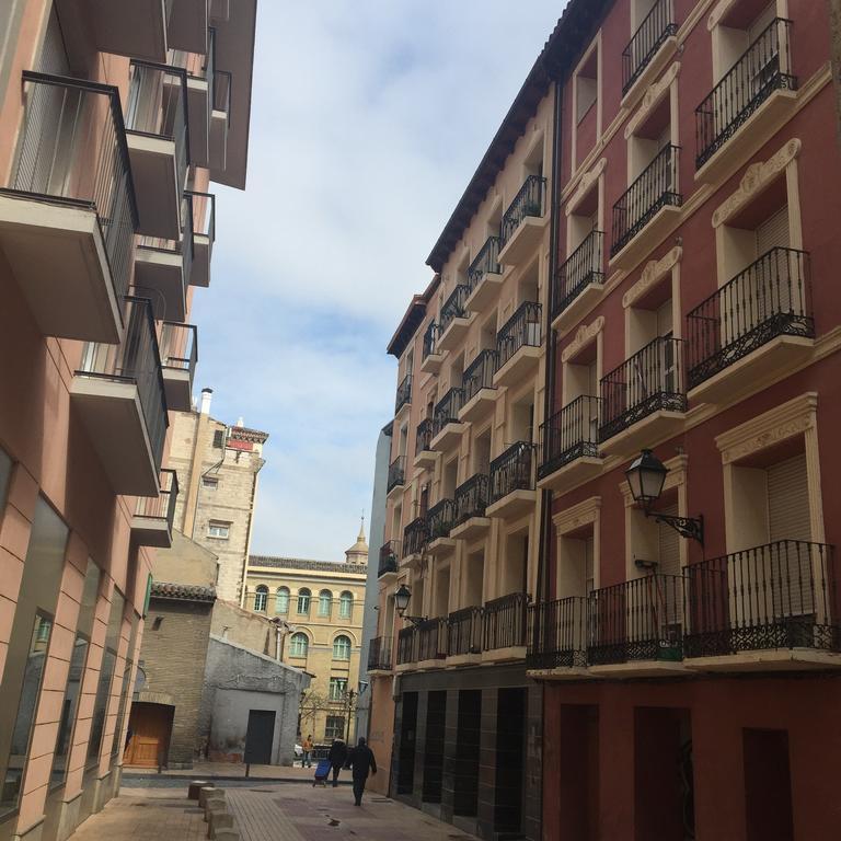 Apartamentos Auhabitat Zaragoza, Edificio De Apartamentos Turisticos 外观 照片