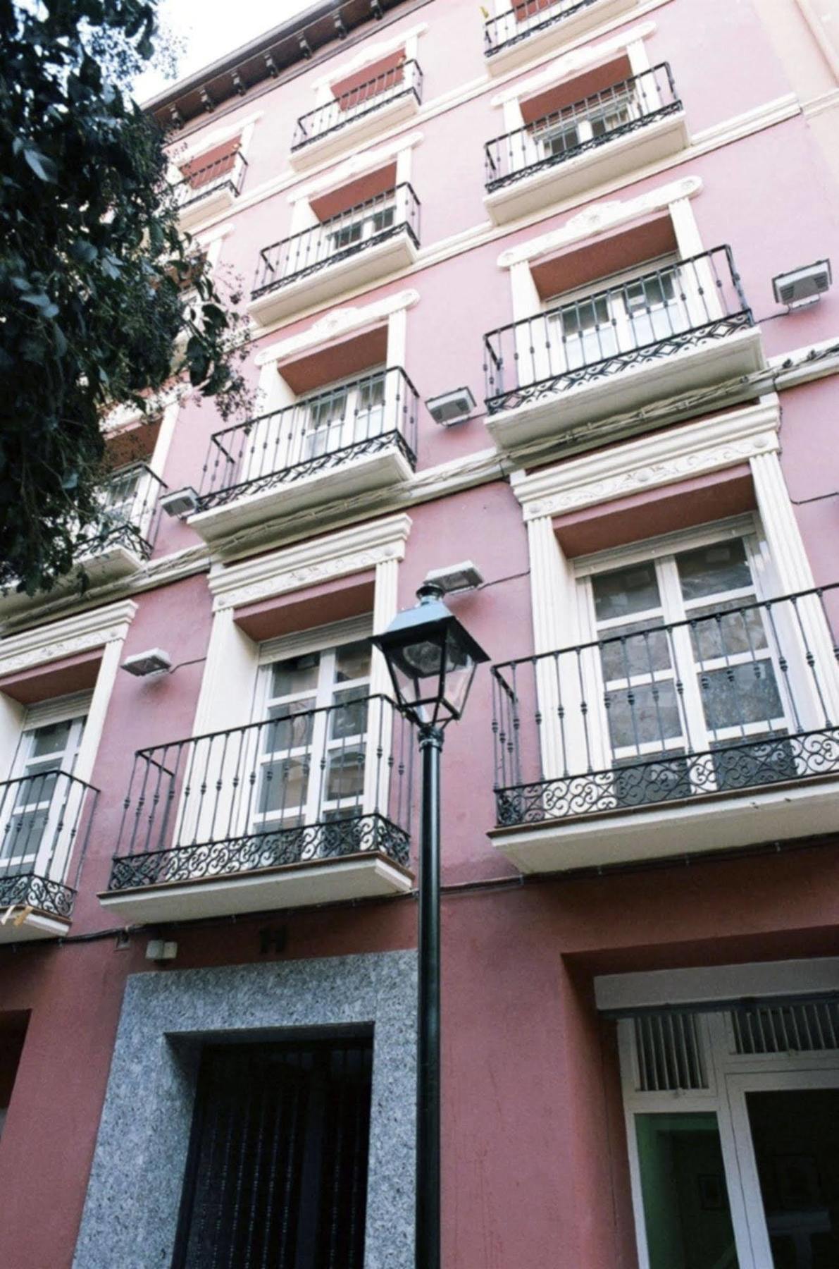 Apartamentos Auhabitat Zaragoza, Edificio De Apartamentos Turisticos 外观 照片