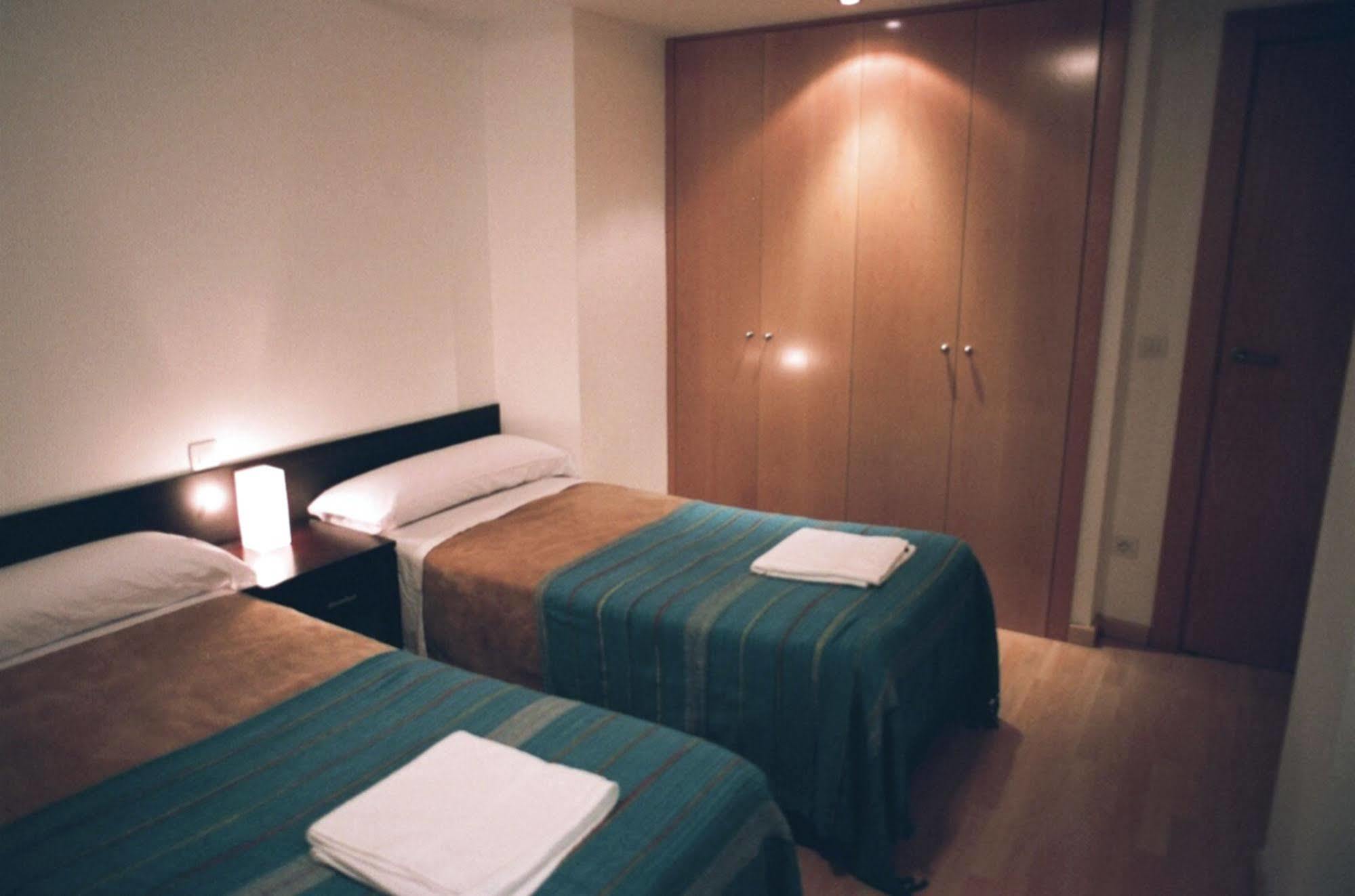 Apartamentos Auhabitat Zaragoza, Edificio De Apartamentos Turisticos 外观 照片