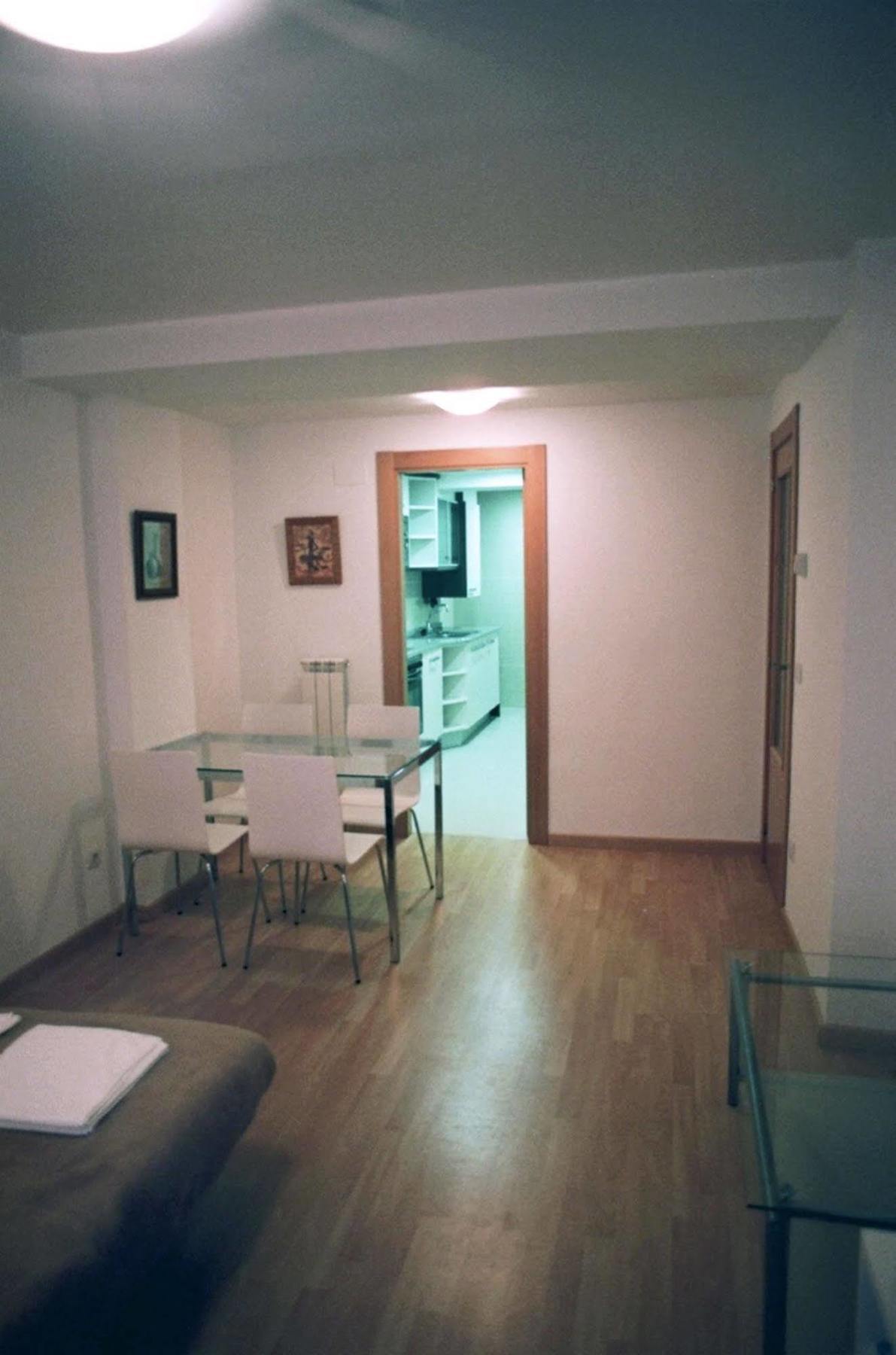 Apartamentos Auhabitat Zaragoza, Edificio De Apartamentos Turisticos 外观 照片