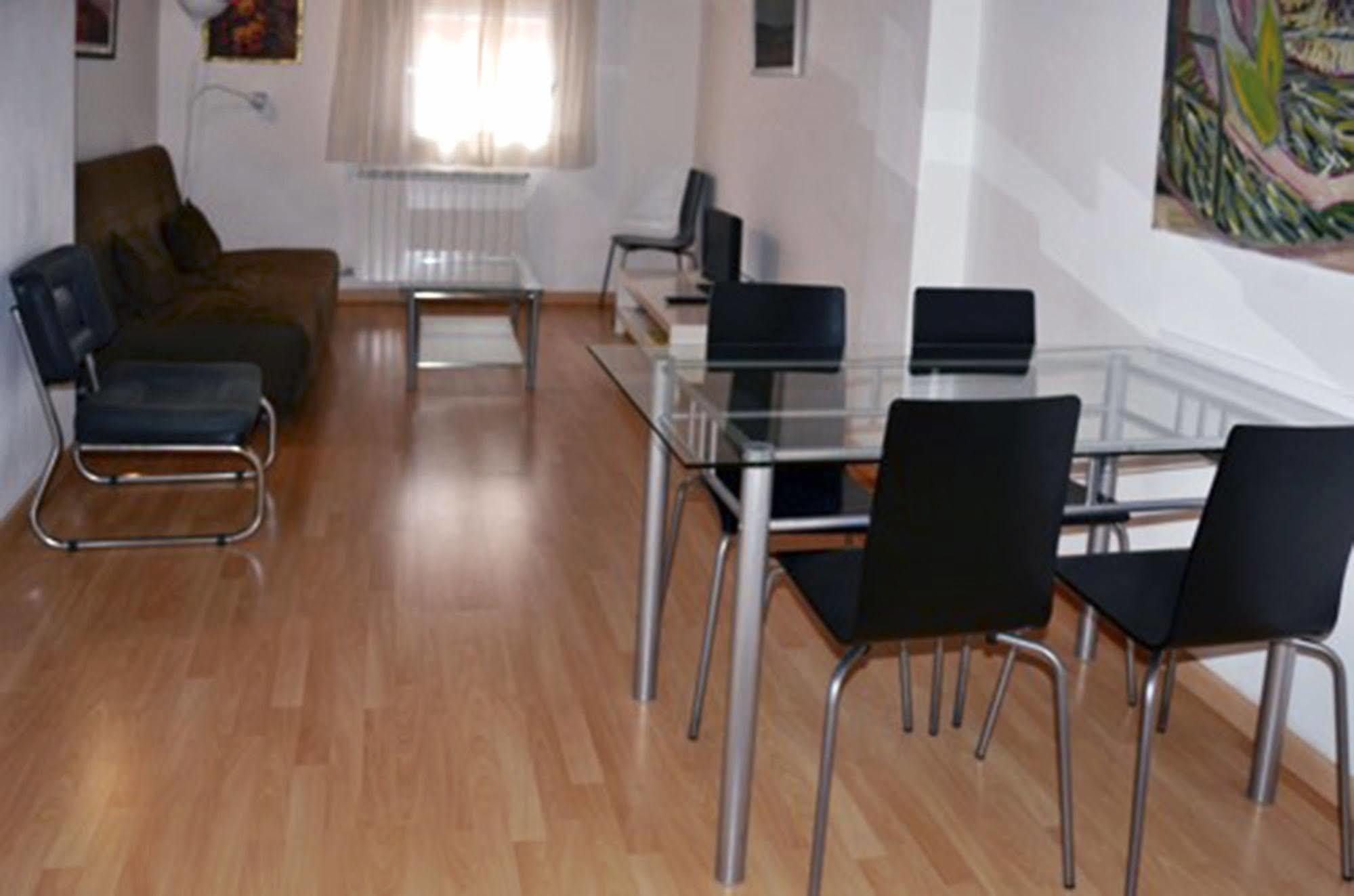 Apartamentos Auhabitat Zaragoza, Edificio De Apartamentos Turisticos 外观 照片